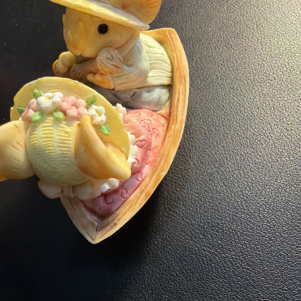 Vintage 1993 Ganz LITTLE CHEESERS Mouse Figurine 